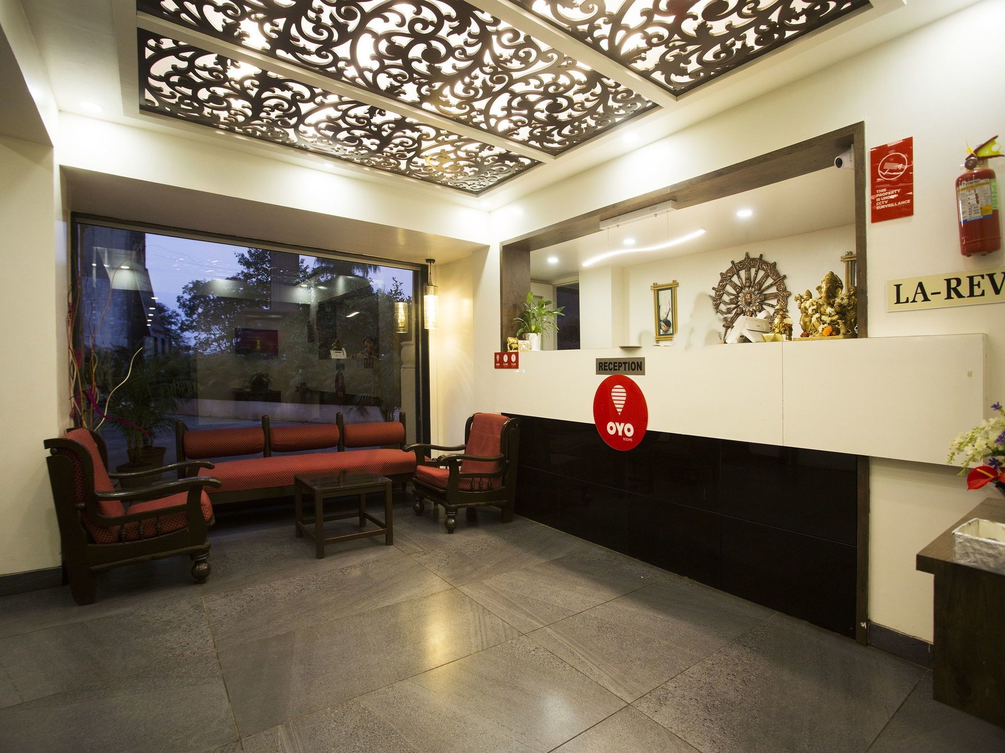 Oyo 9806 Hotel Arvi Lonavala Luaran gambar